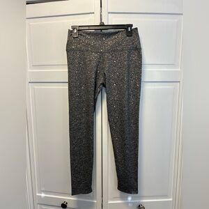 NWT The Free Yoga Leggings Size Women’s Large Color Gray With Copper Flakes
